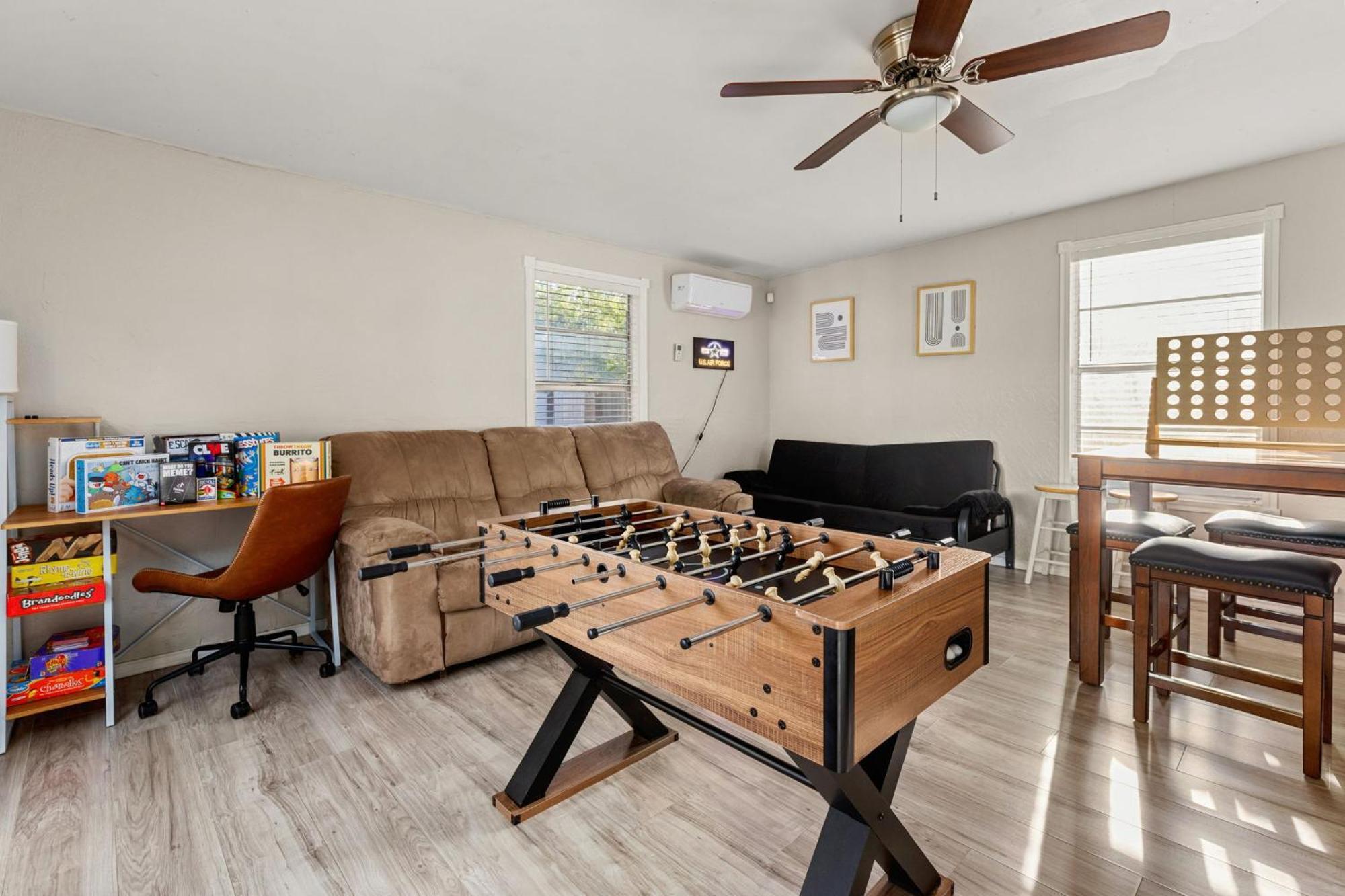 Cozy 3 Bedroom With Hot Tub 2 Min Away From Lackland San Antonio Kültér fotó