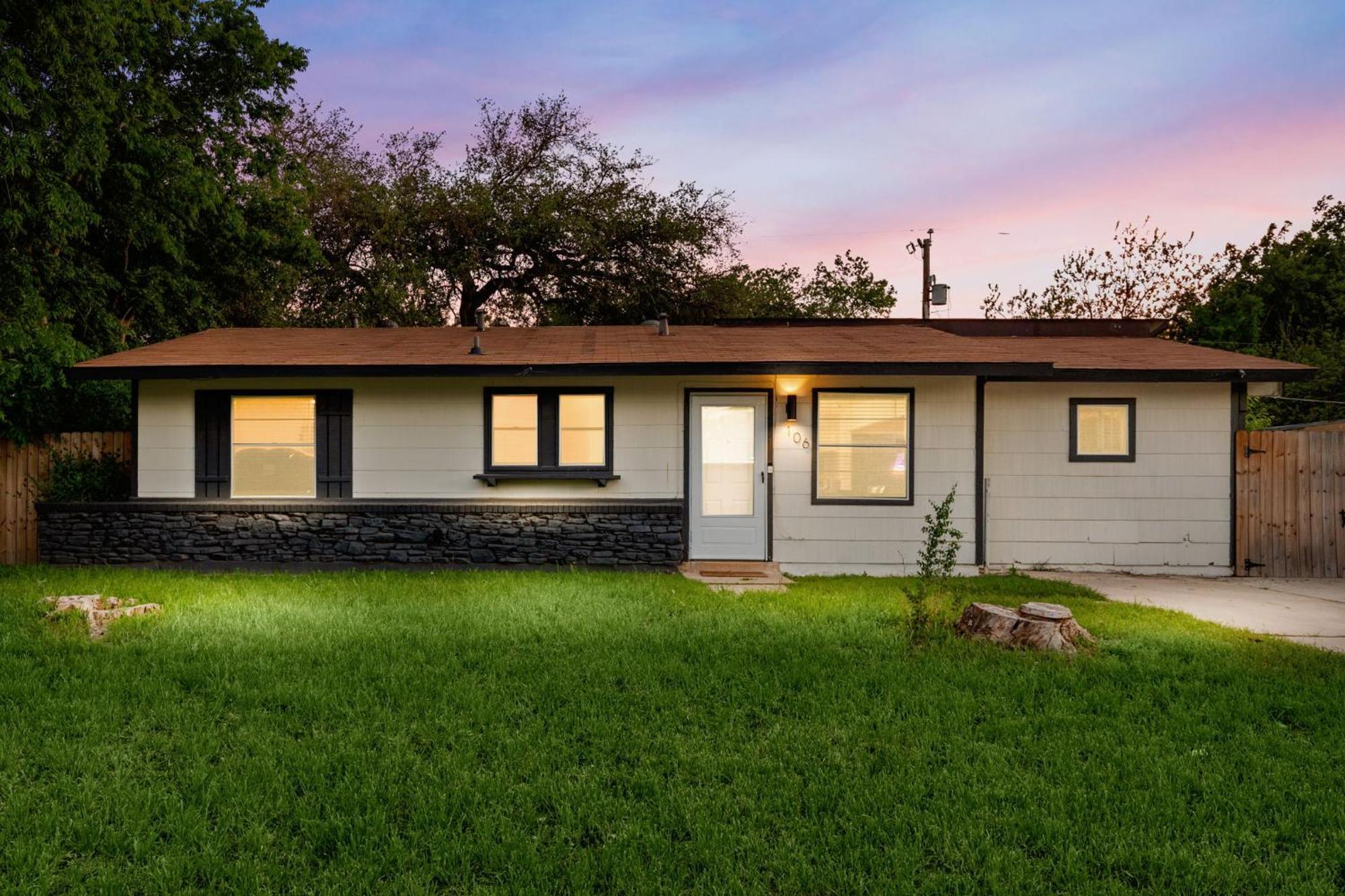 Cozy 3 Bedroom With Hot Tub 2 Min Away From Lackland San Antonio Kültér fotó